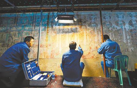 莫高窟記得，“飛天”記得…… ——敦煌研究院文物保護利用群體素描