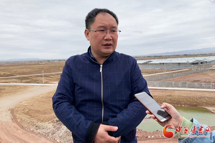 【甘肅省決戰(zhàn)決勝脫貧攻堅】靖遠(yuǎn)縣：生豬種養(yǎng)產(chǎn)業(yè)園為脫貧致富帶來“新希望”（圖）