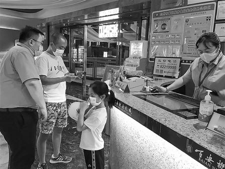 “好久不見(jiàn)，歡迎回來(lái)！”——探訪重啟后的蘭州電影院