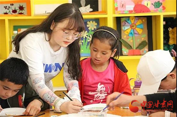 關(guān)愛山區(qū)的孩子 西北師大學(xué)子在東鄉(xiāng)、會寧開展體育美育浸潤行動活動