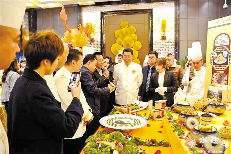 隴菜藝術(shù)盛典聚焦隴菜經(jīng)濟新成就——中國烹飪大師、甘肅省隴菜協(xié)會會長趙長安專訪