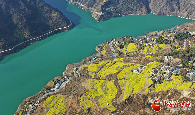 甘肅文縣：人間三月芳菲始 踏青賞花正當(dāng)時【高清組圖】