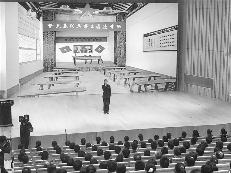 蘭州市開展“學(xué)黨史、頌黨恩、跟黨走”紅色文化進(jìn)校園活動