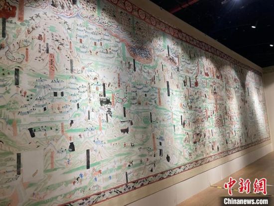 圖為展覽現(xiàn)場?！〗瓧顭?攝