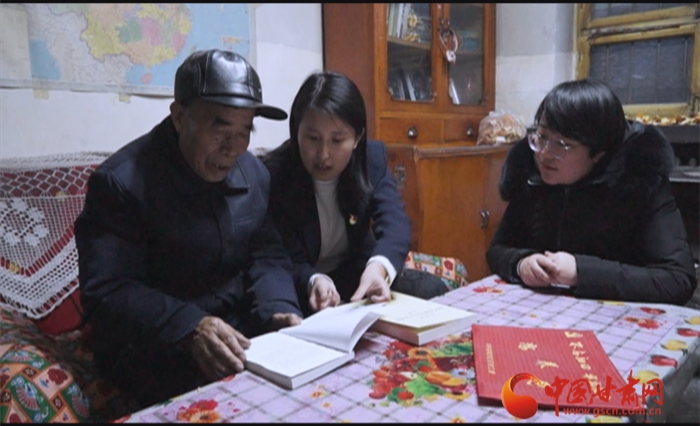 【百年風(fēng)華 奮進(jìn)甘肅·黨員風(fēng)采】社區(qū)黨支部書記黃蓓：發(fā)揮黨建引領(lǐng) “貼近群眾”辦理實事