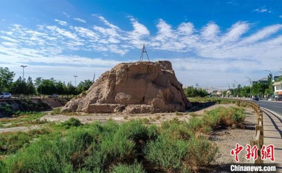 圖為沙州郡城遺址公園古遺址?！⊥醣筱y 攝