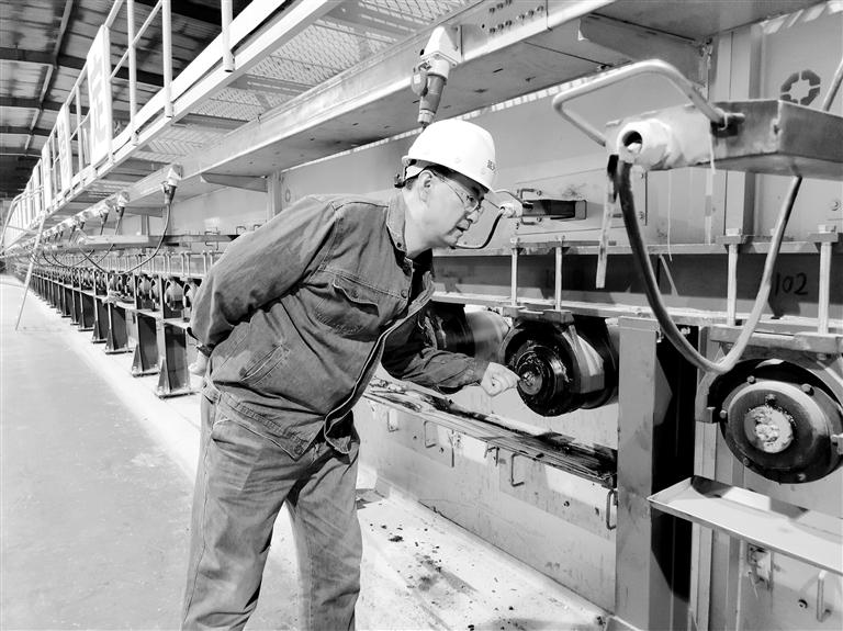 高溫下的堅(jiān)守，讓世界變得更“透明”