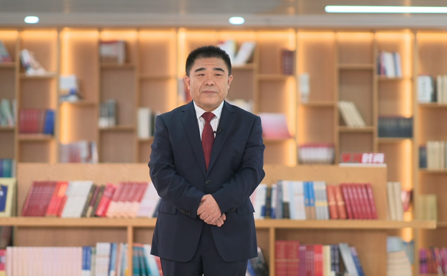 作風(fēng)問題核心是黨同人民群眾的關(guān)系問題